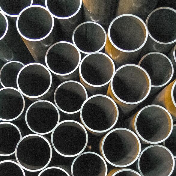 How to finish the surface treatment of 45# precision seamless steel pipe?