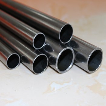 Welded Steel Pipe and Seamless Steel Pipe Characteristics